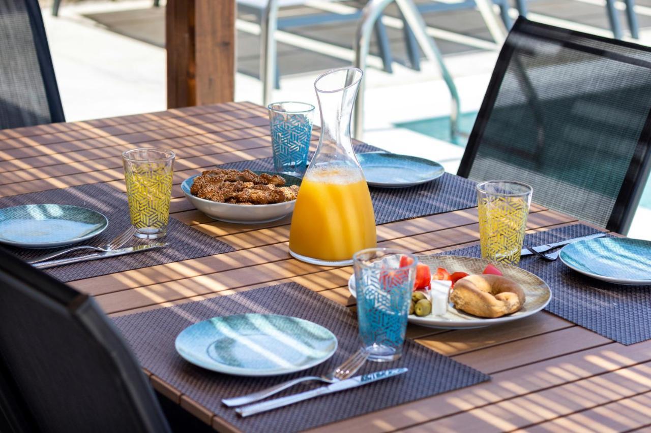 Cato Agro 3, Seafront Villa With Private Pool Afiártisz Kültér fotó